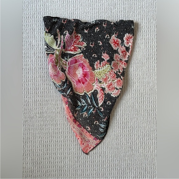 COPY - Free People One Raya Bandana Top - Picture 3 of 6